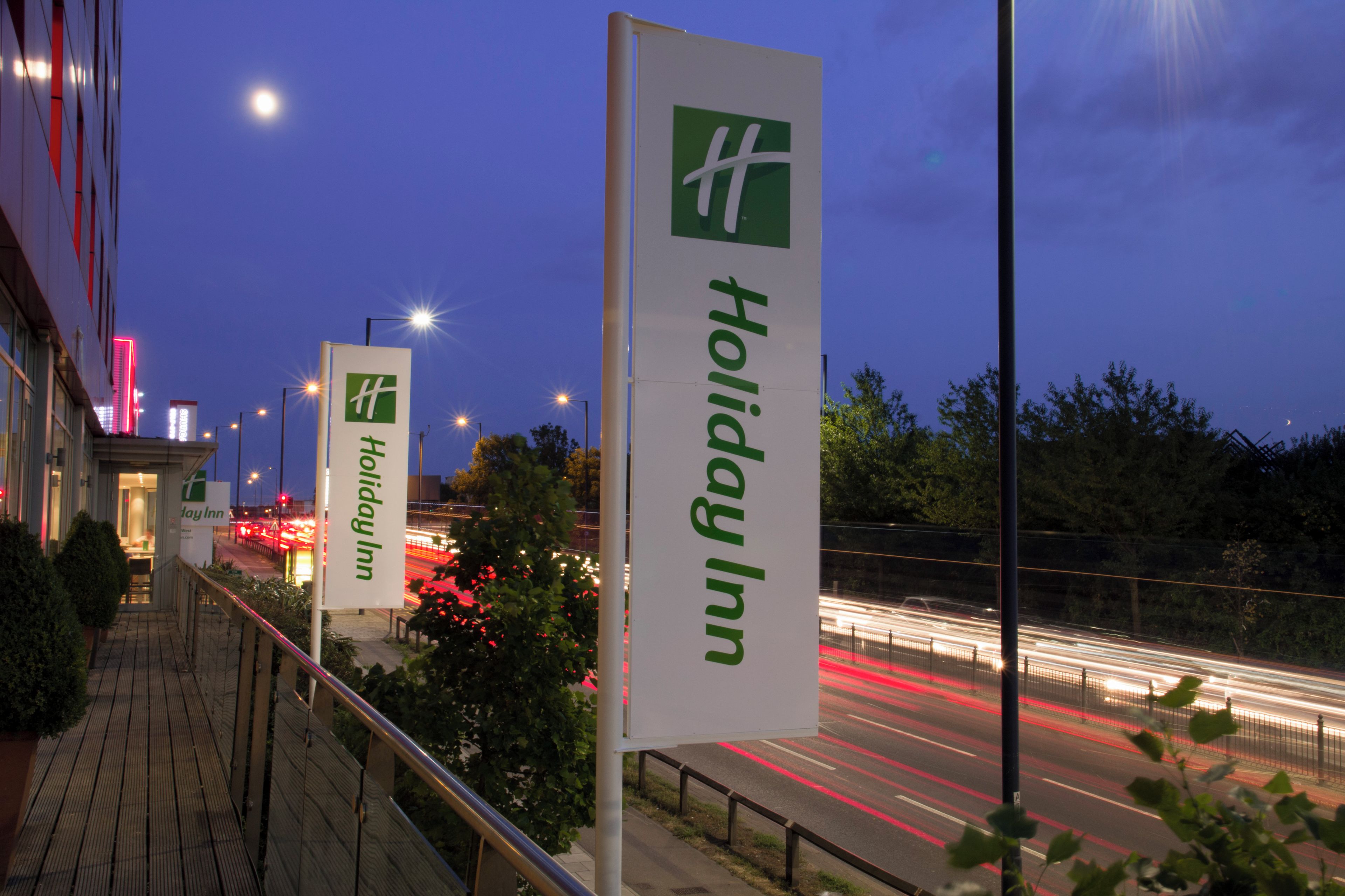 Foto - Holiday Inn London - West