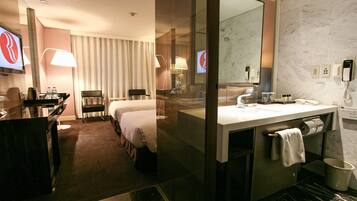Premier Room, 2 Single Beds, Non Smoking | In-room safe, desk, iron/ironing board, free WiFi