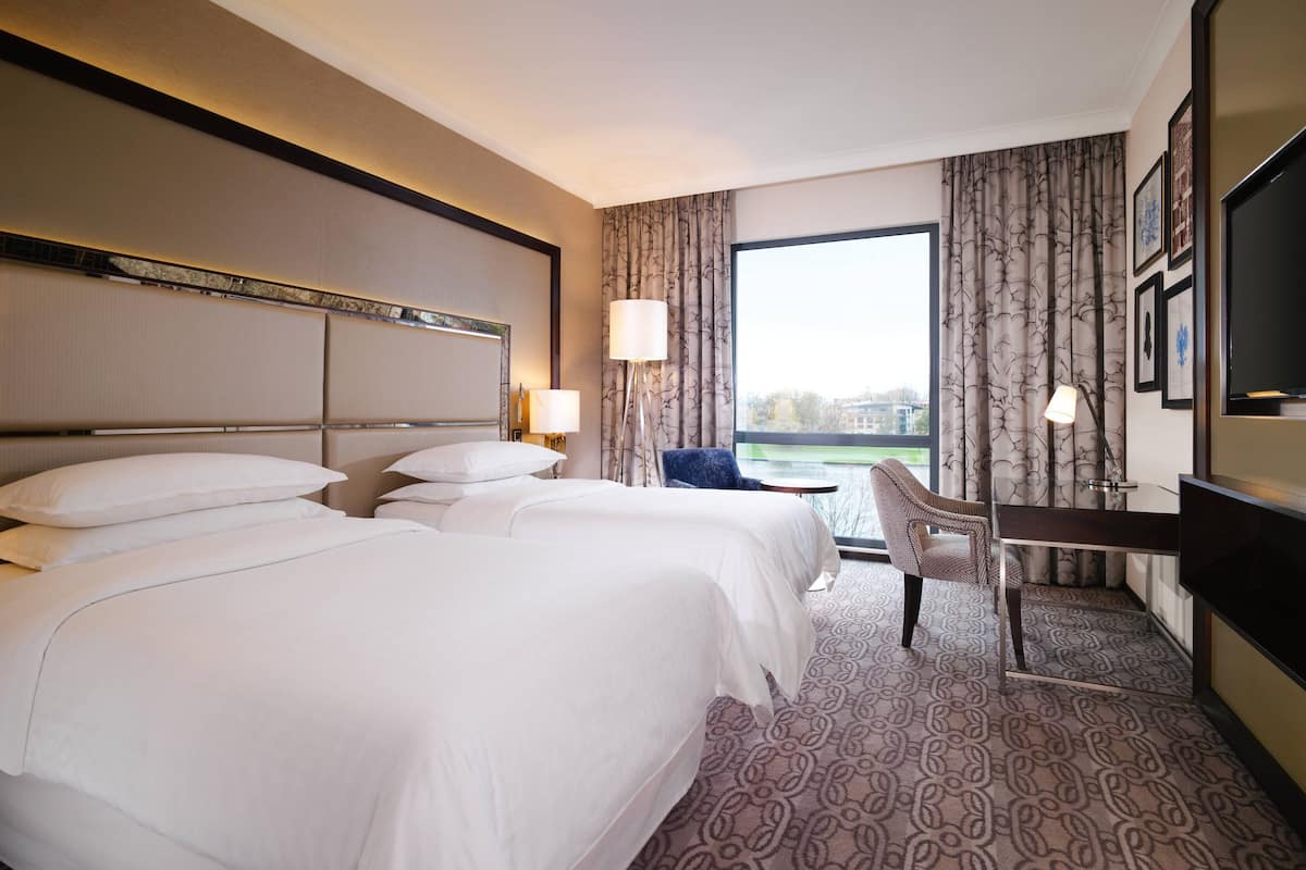 1 bedroom, premium bedding, minibar, in-room safe
