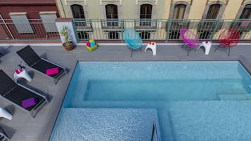 Piscine extérieure (ouverte en saison)