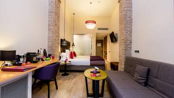 Coffres-forts dans les chambres, bureau, chambres insonorisées