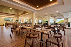 3 restaurants, breakfast, lunch, dinner served; Mediterranean cuisine 