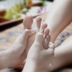 Rawatan badan, aromaterapi, urut tuaman batu, urutan Sweden