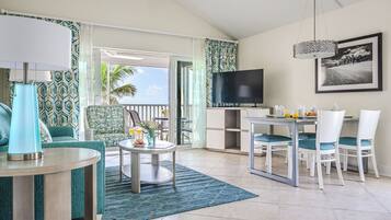 Caja de seguridad en la habitación y cortinas blackout