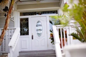 Property entrance - Casa Ybel Resort (Sanibel)