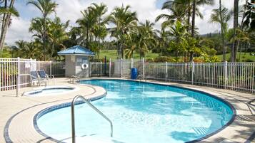 6 albercas al aire libre