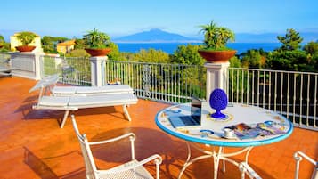 Superior Double Room, Sea View, Annex Building | Terrace/patio