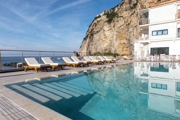 Piscine sur le toit
