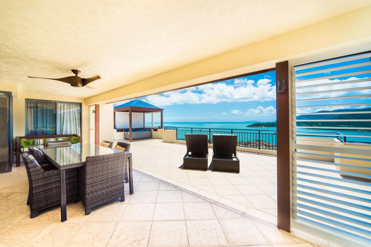 Beach/ocean view