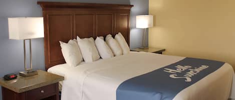 Room, 1 King Bed, Accessible, Non Smoking | Pillowtop beds, in-room safe, desk, blackout drapes