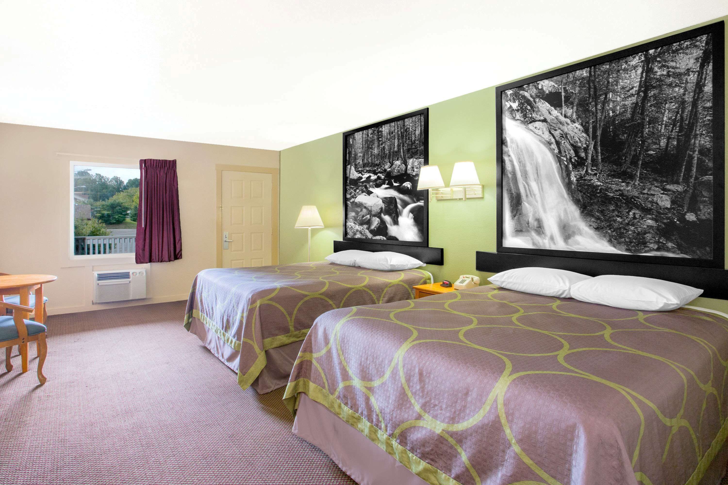 Free cribs/infant beds, rollaway beds, free WiFi, bed sheets