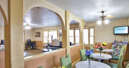 Super 8 by Wyndham Christiansburg