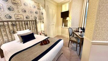 Single Room Ground Floor - Promo -30% | Minibar, pengeskab på værelset, skrivebord, lydisolering