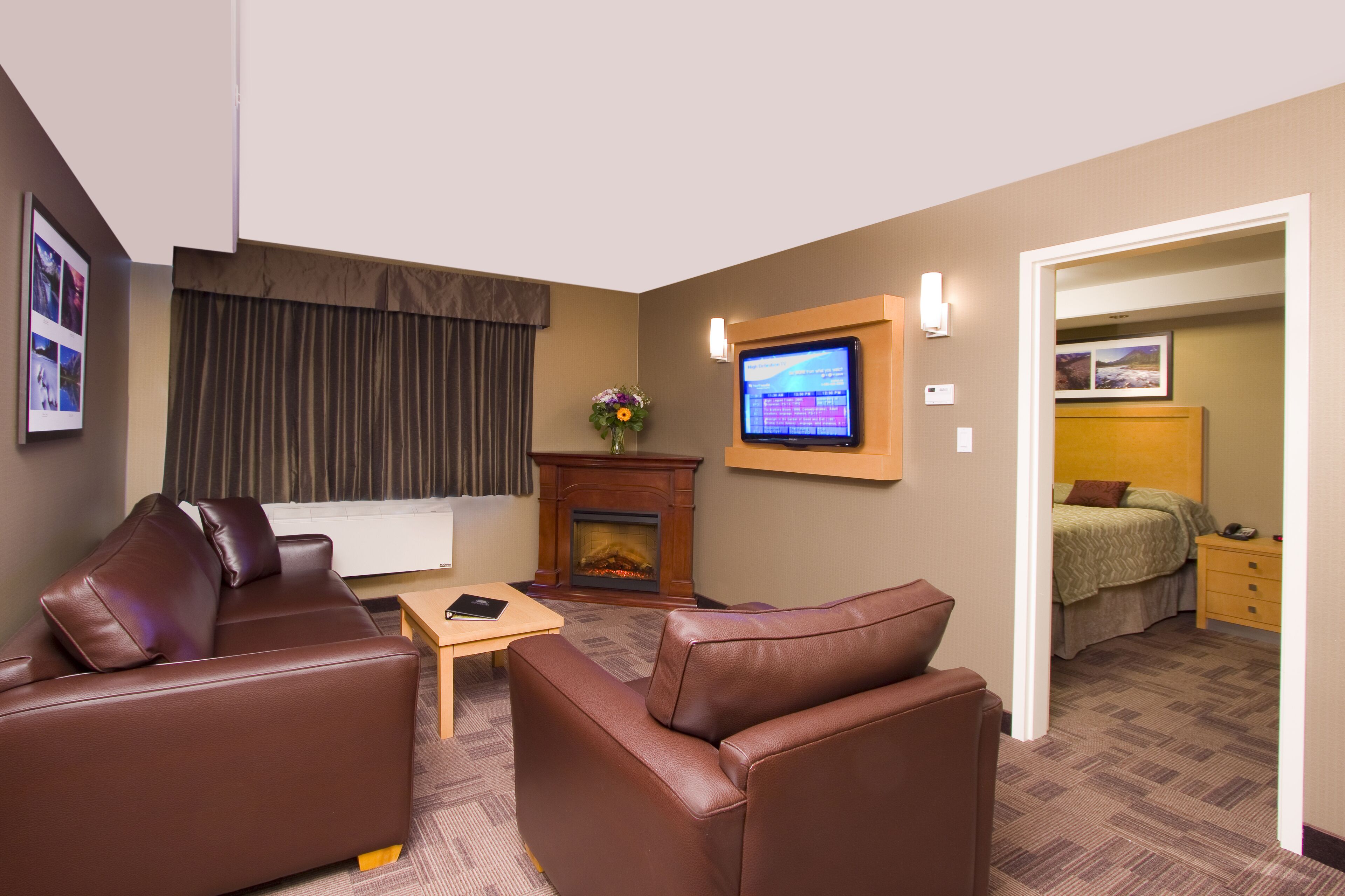 executive apartment | living area | 32-inch lcd tv with cable channels, tv