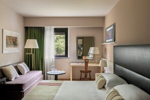 Minibar, in-room safe, desk, blackout drapes