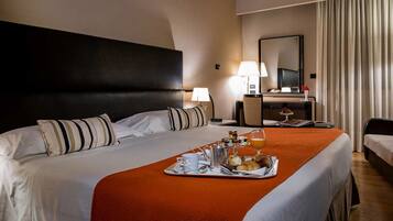 Superior-Doppelzimmer | Minibar, Zimmersafe, Schreibtisch, Verdunkelungsvorhänge