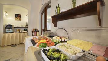 Desayuno buffet incluido todos los días