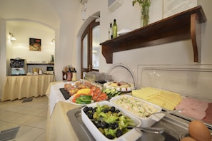 Tägliches inbegriffenes Frühstücksbuffet