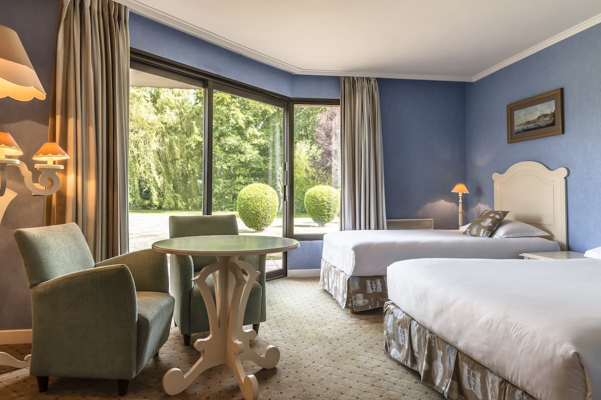 In-room safe, blackout drapes, iron/ironing board (on request)