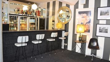 Bar (en la propiedad)