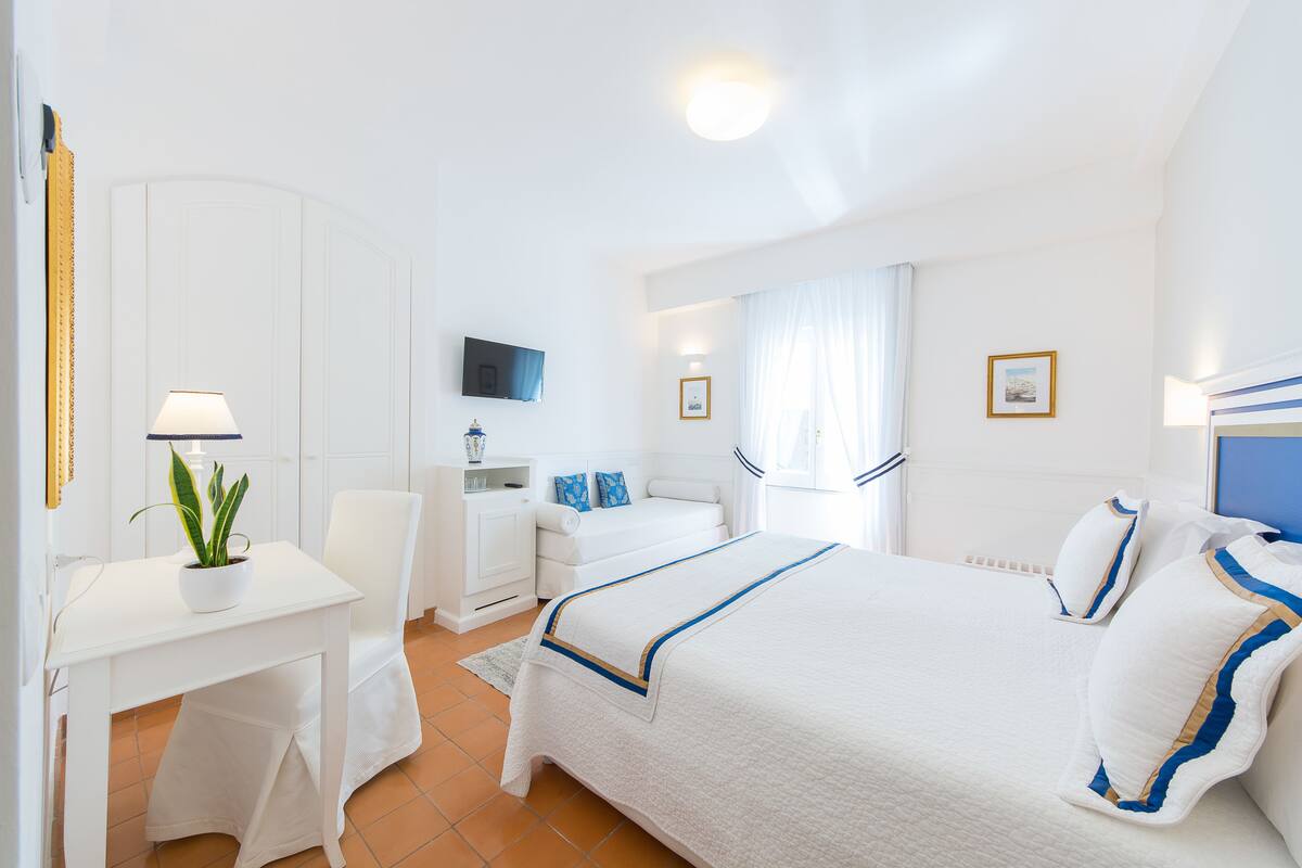 minibar, in-room safe, desk, blackout curtains