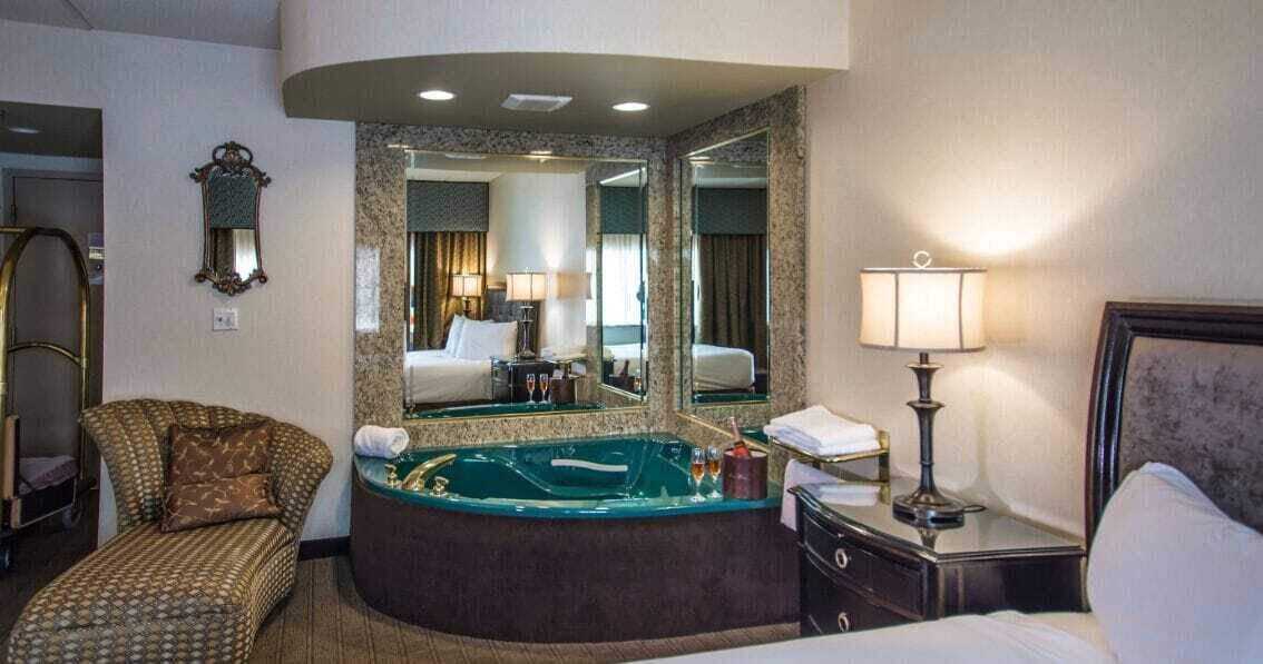 Premium bedding, in-room safe, desk, laptop workspace