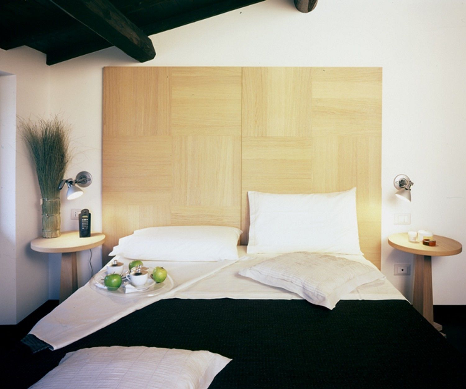 standard double room | minibar, in-room safe, desk, soundproofing