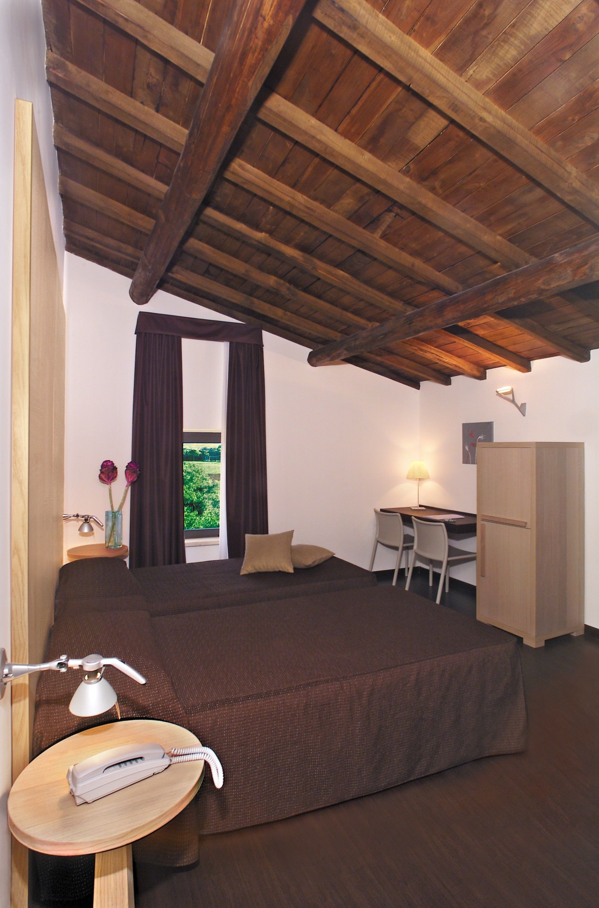 minibar, in-room safe, desk, soundproofing