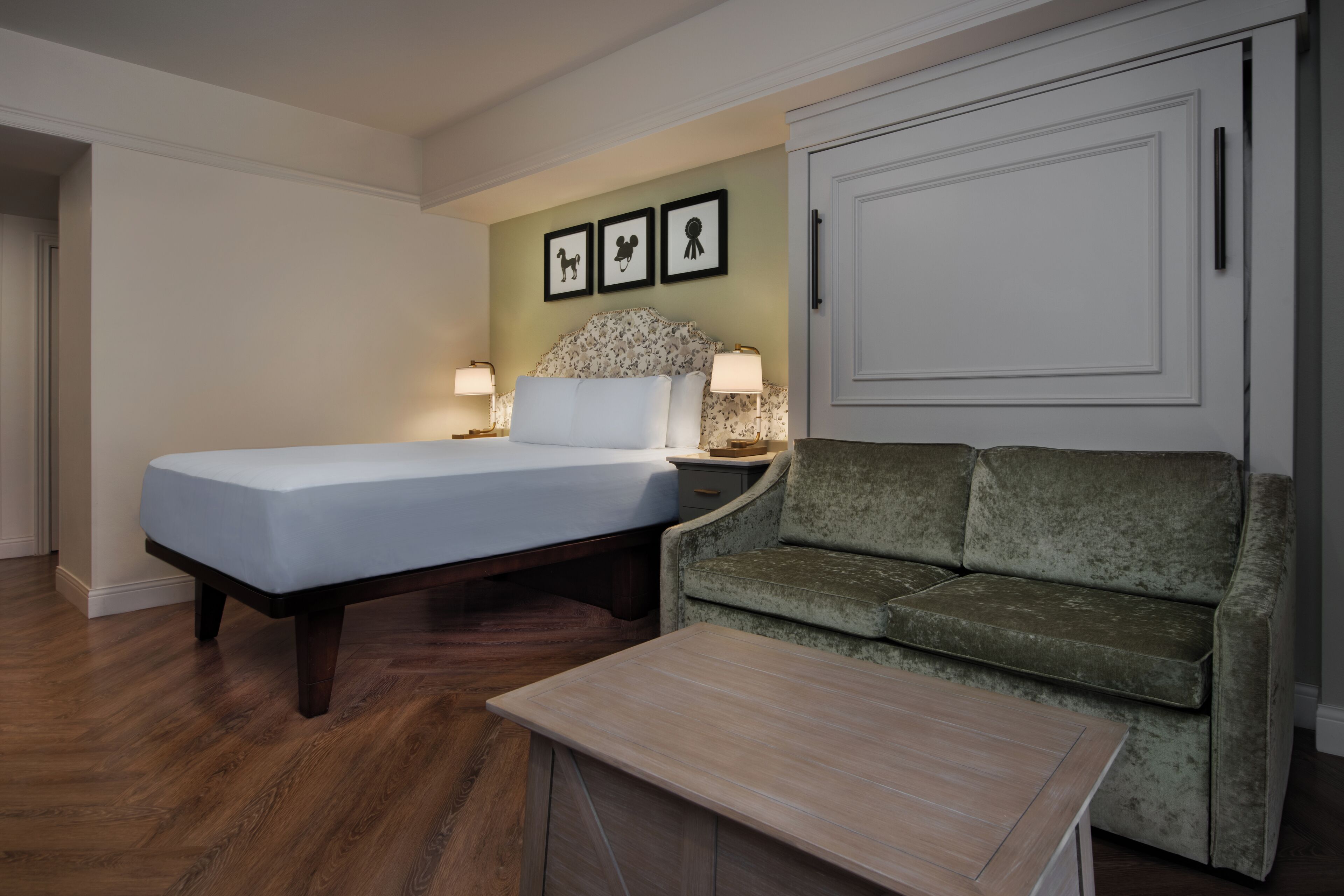 deluxe studio, 1 queen bed with sofa bed | hypo-allergenic bedding, in-room safe, desk, laptop workspace