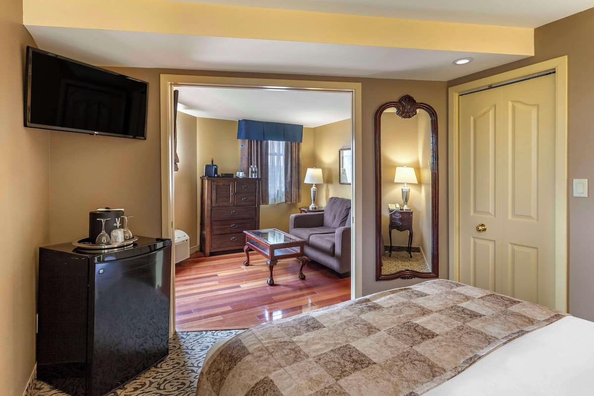 desk, iron/ironing board, free wifi, bed sheets