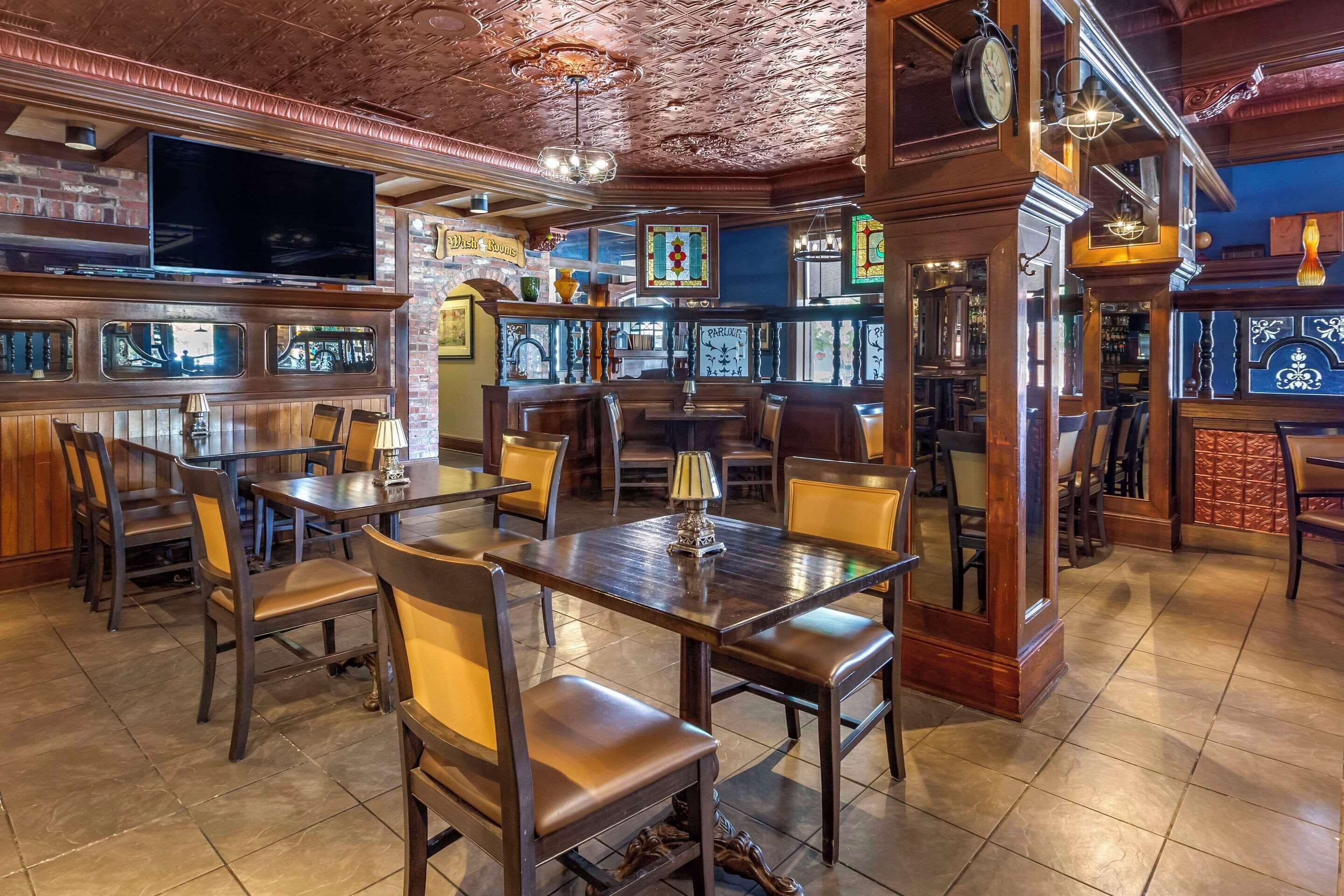 breakfast and dinner served