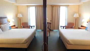 Ropa de cama de alta calidad, minibar, caja fuerte y escritorio