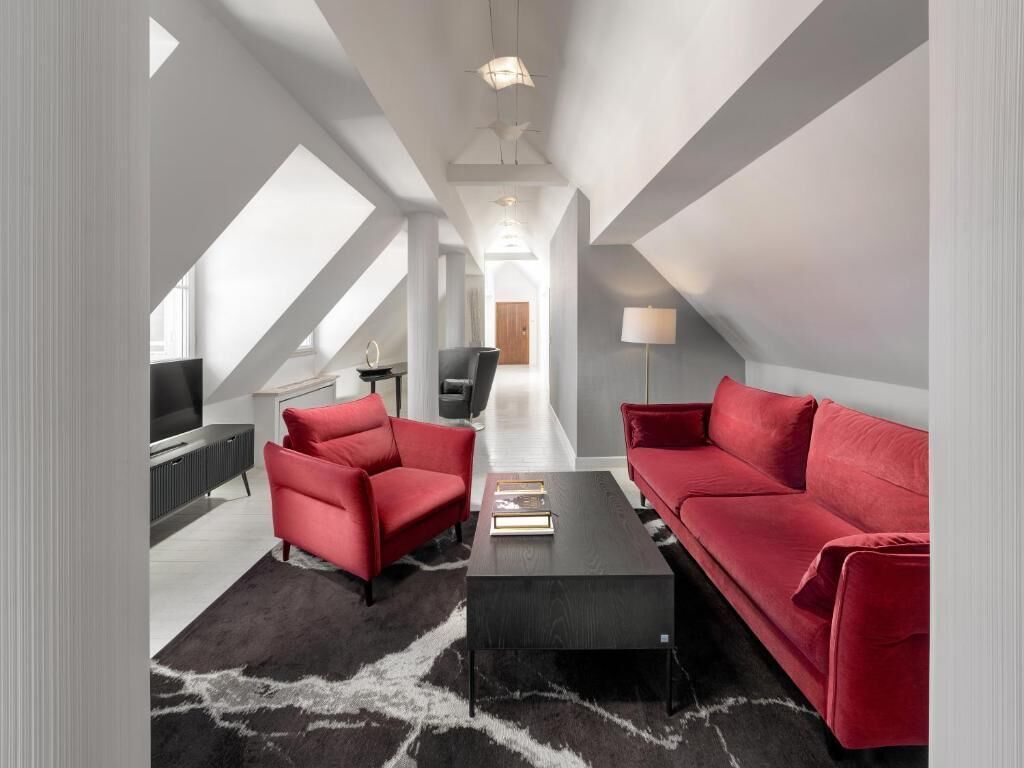 Studio Suite, 1 King Bed with Sofa bed