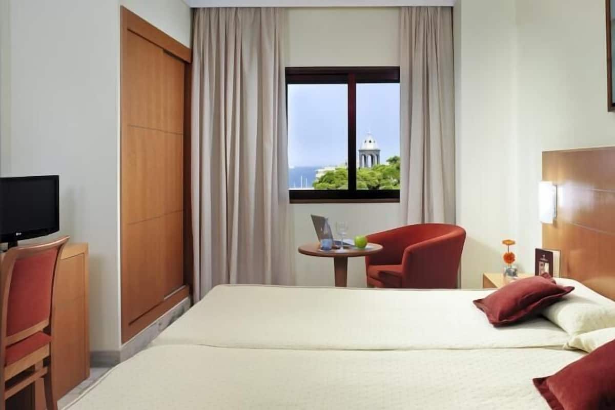 Minibar, in-room safe, desk, laptop workspace