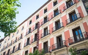 Front of property - Petit Palace Arenal (Madrid)