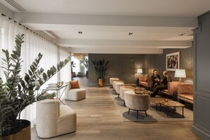 Lobby sitting area - Dukes’ Academie – by Dukes’ Hotel Collection (Bruges)