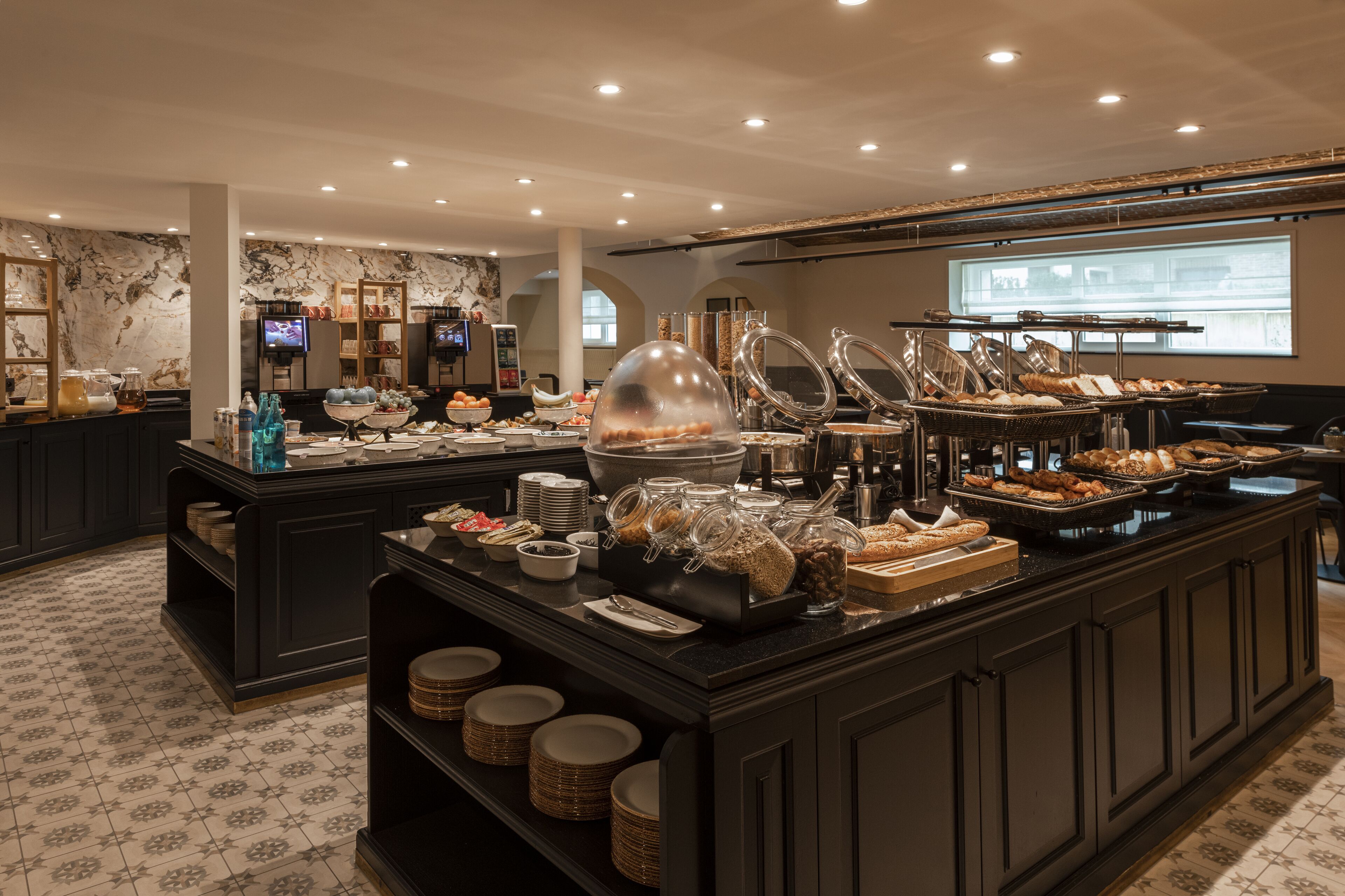 daily buffet breakfast (eur 28 per person)