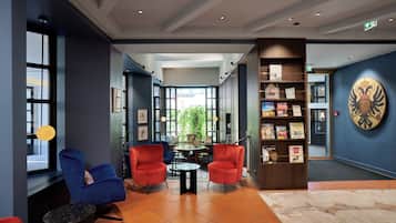Lobby-Lounge