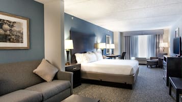 Premium bedding, in-room safe, desk, iron/ironing board