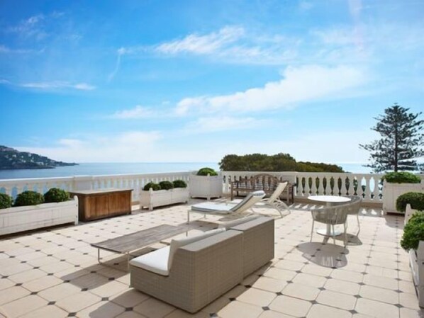 Suite Ambassadeur Royal | Terrace/patio