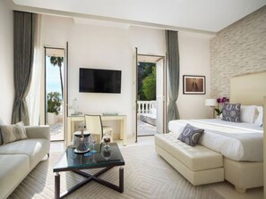 Suite Junior "Le Cap" | Literie de qualité supérieure, coffres-forts dans les chambres