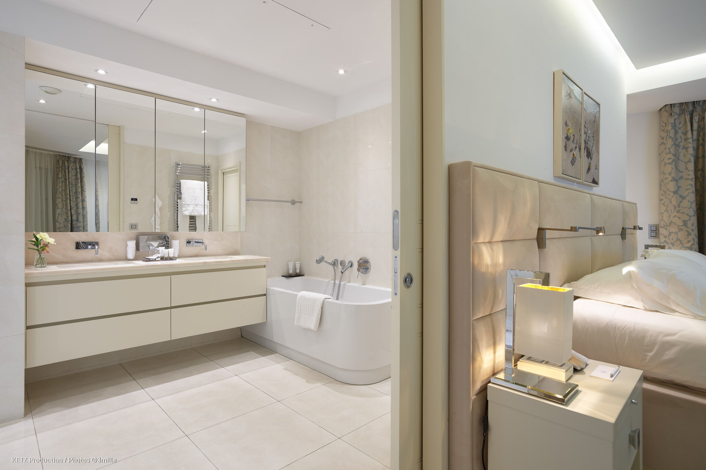 junior suite, sea view "le parc" | bathroom | slippers, towels