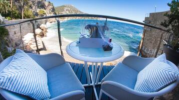 Deluxe tweepersoonskamer, balkon, uitzicht op zee | Uitzicht vanaf balkon