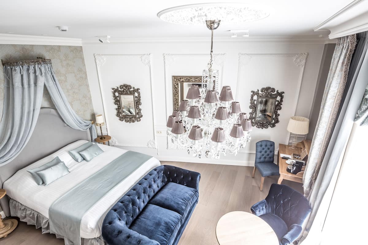 Premium Luxe Suite | 高級寢具、迷你吧、客房內保險箱、書桌