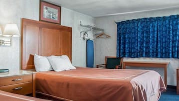 Desk, iron/ironing board, free WiFi, bed sheets