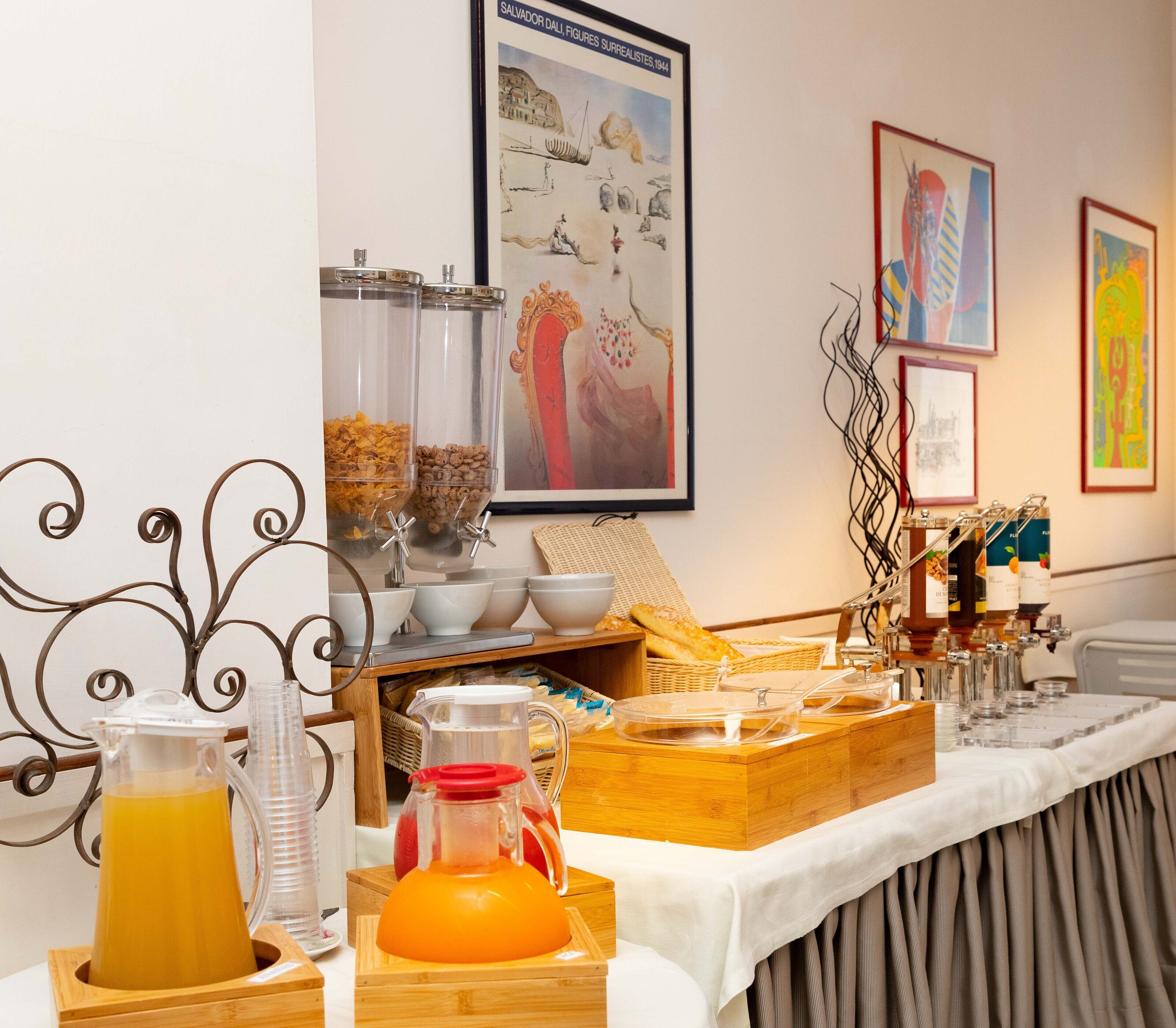 Petit déjeuner buffet servi tous les jours en supplément