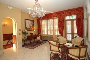 Télévision à écran plat