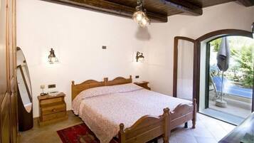Desk, cots/infant beds, rollaway beds, free WiFi