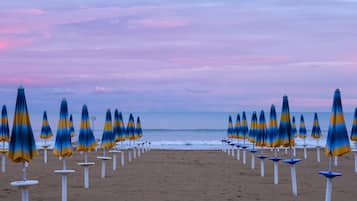 Spiaggia privata nelle vicinanze, lettini da mare