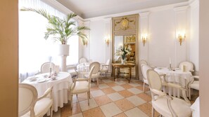 Desayuno continental incluido todos los días